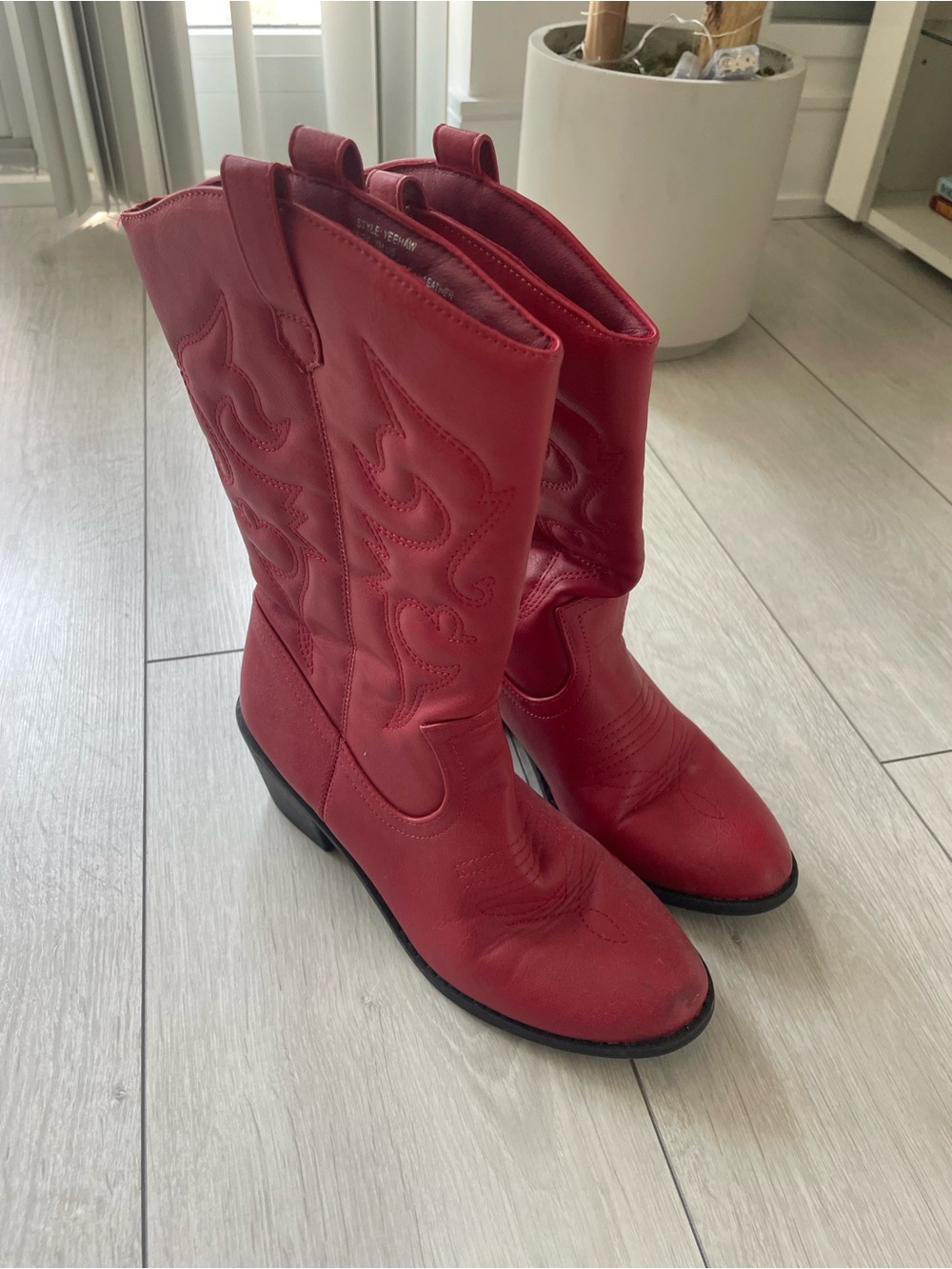 Red Western Mid-Calf Boots - Women - Picture 3 of 4